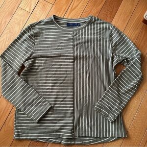 Apt 9 Green and white stripped Shirt perfect for fall!